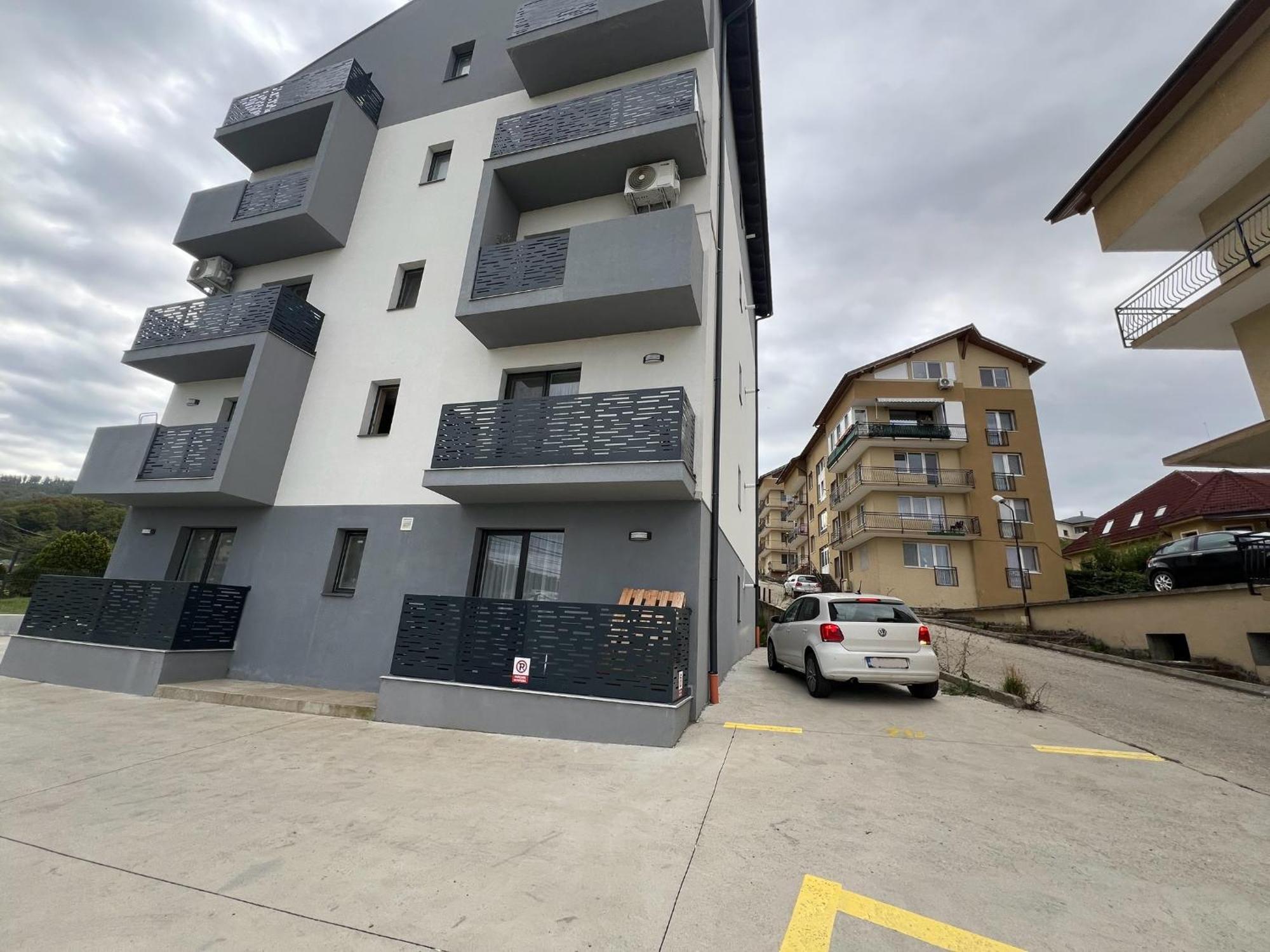 Hugo House Luxury & Quiet - Free Parking *